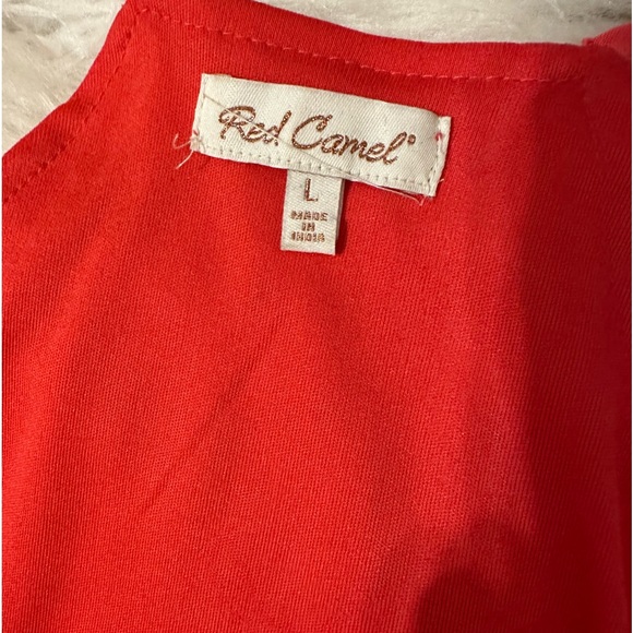 RED CAMEL Eyelet Crop Top - Picture 2 of 2